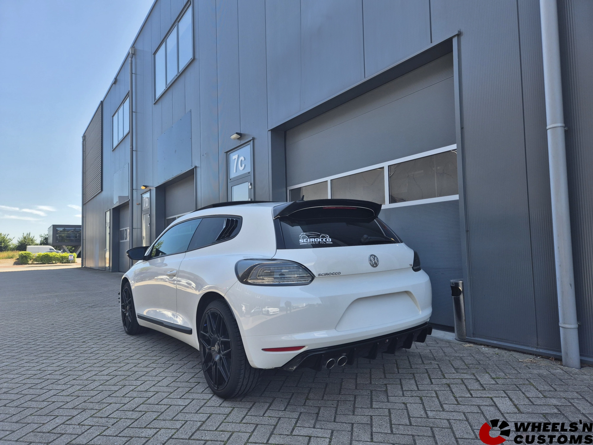 Volkswagen Scirocco voorzien van Maxton Design diffuser