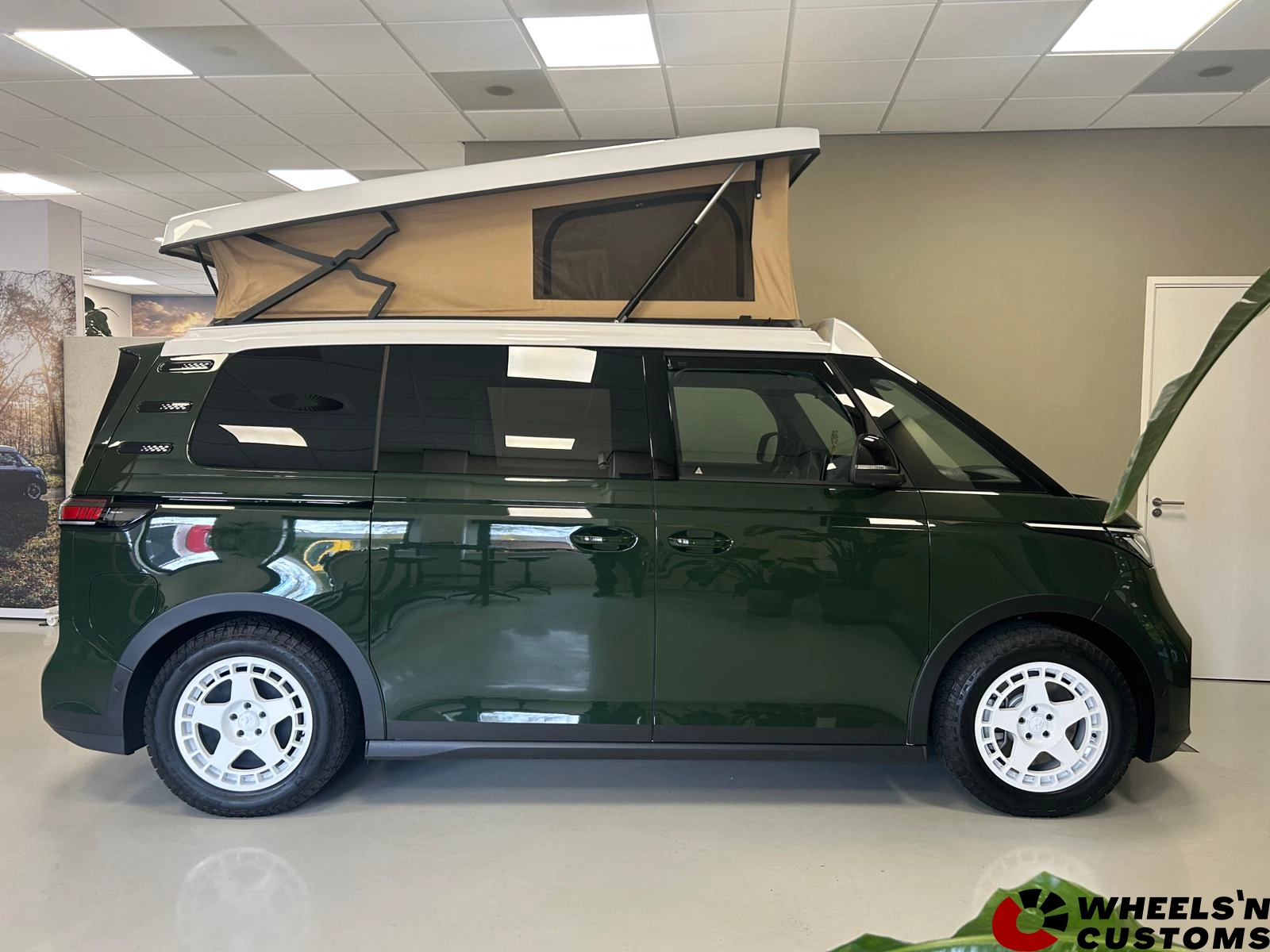 Volkswagen ID Buzz - Fifteen52 Turbo Mac 