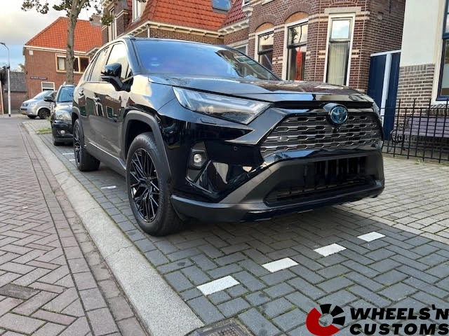 Toyota Rav4 - Japan Racing JR38 Black Machined Tinted Face 