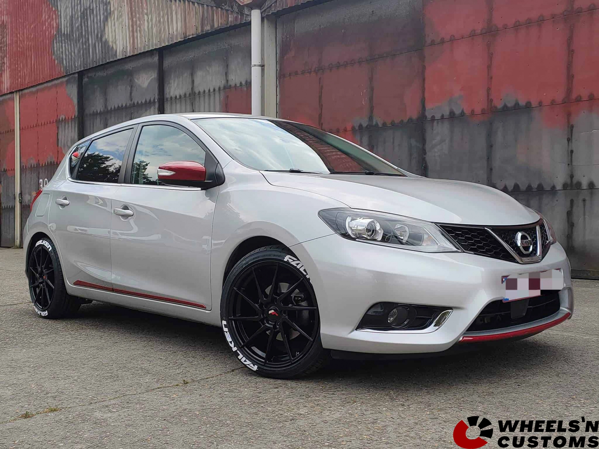 Nissan Pulsar - 18 inch Japan Racing JR36 Gloss Black - 8J ET30