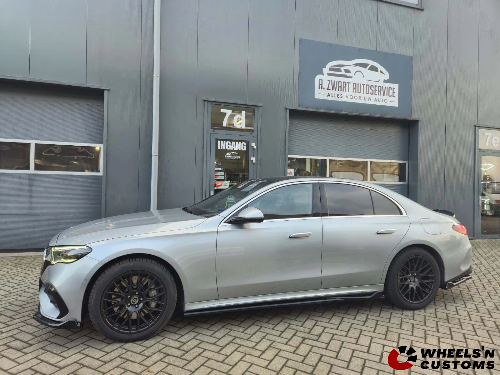 Mercedes e400e AMG-Line - Voorzien van Maxton Design onderdelen