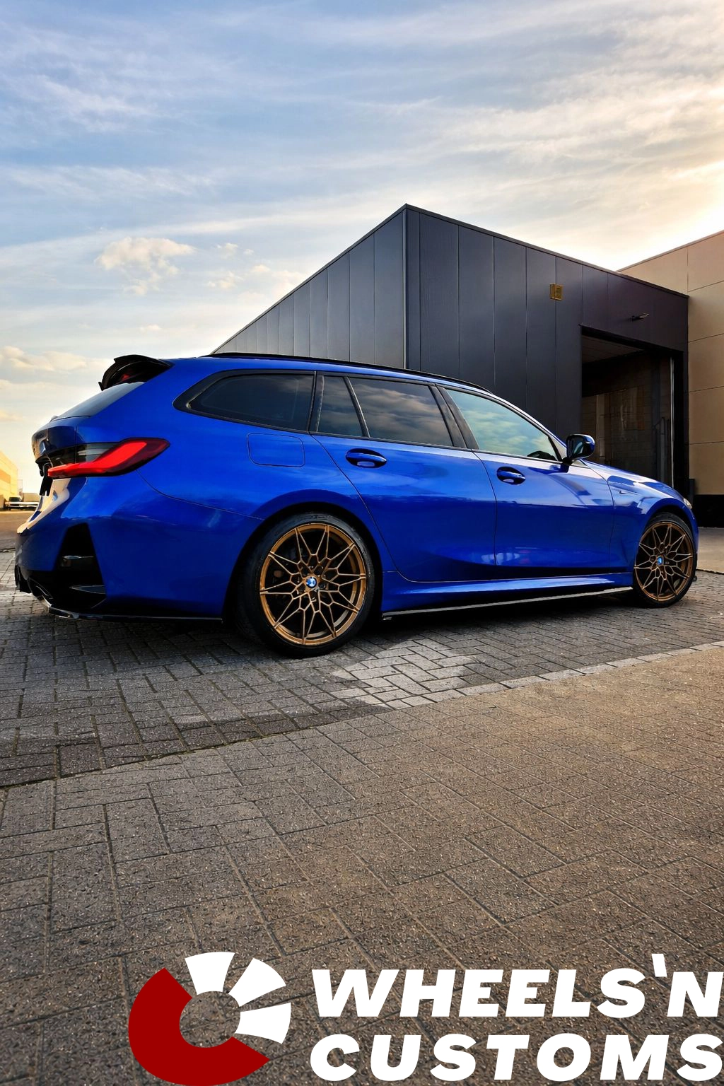  BMW 3-serie G21 - voorzien van 18 inch Carbonado Solid 19 Inch 5x112 9J ET35 +  8J ET28