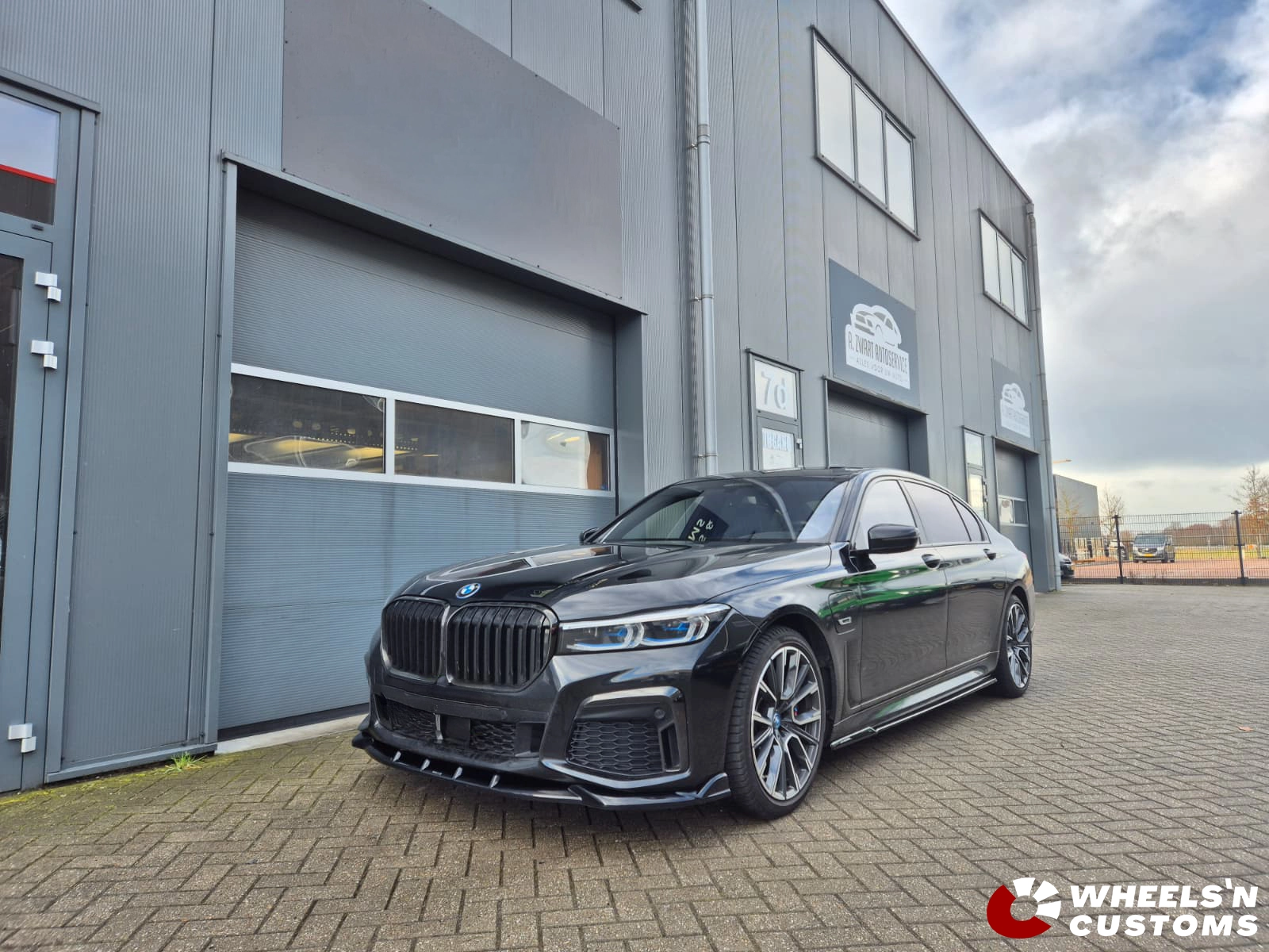 BMW 7-Serie G12 Voorzien van Maxton Design onderdelen
