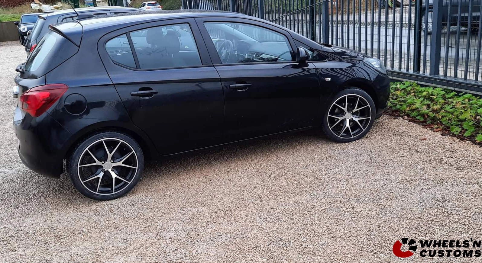 Opel Corsa - 17 inch X2 Black Machined - 4x100 7.5J ET35