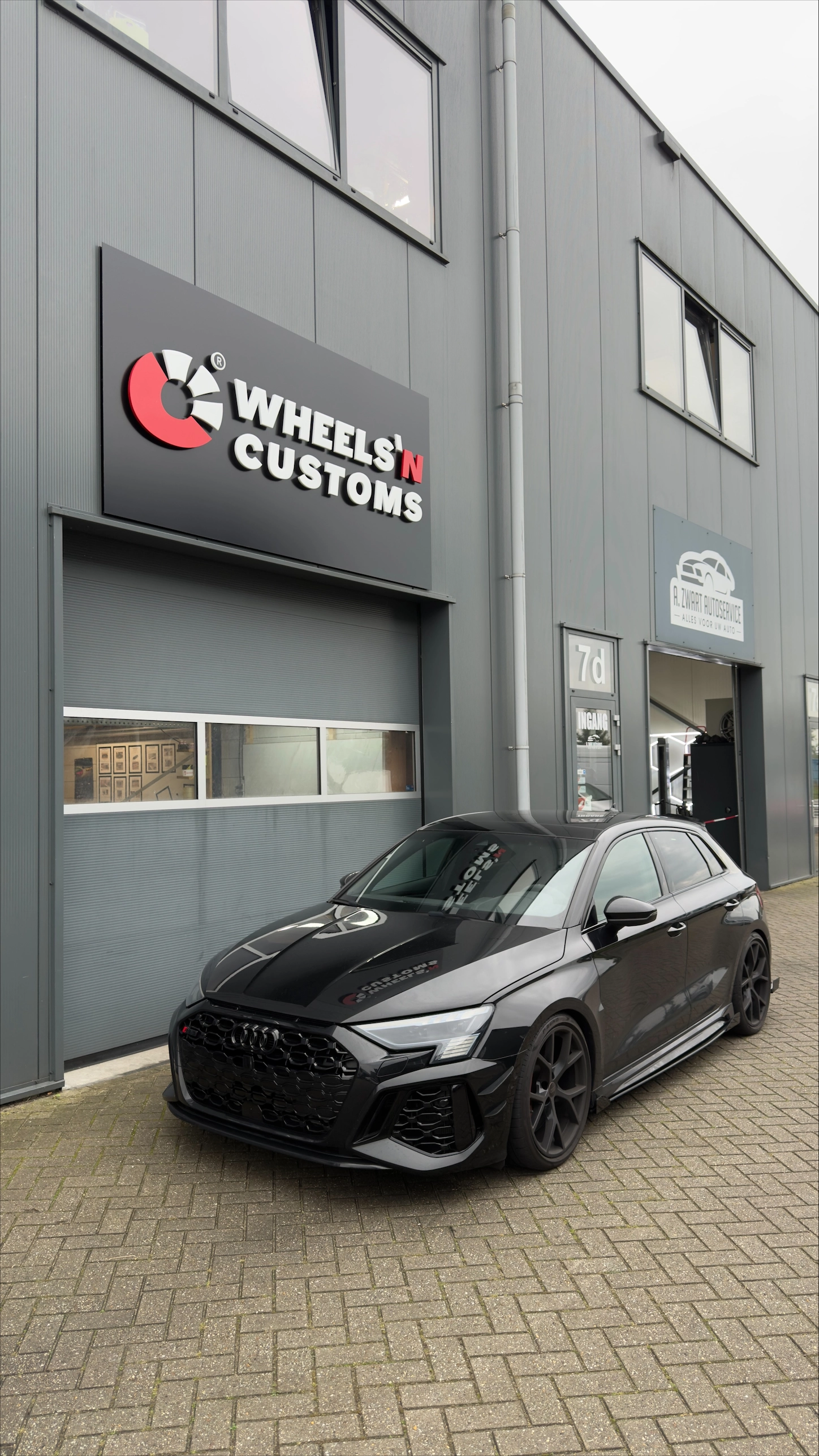 Audi RS3 8Y is voorzien van nieuwe Maxton Side Skirts