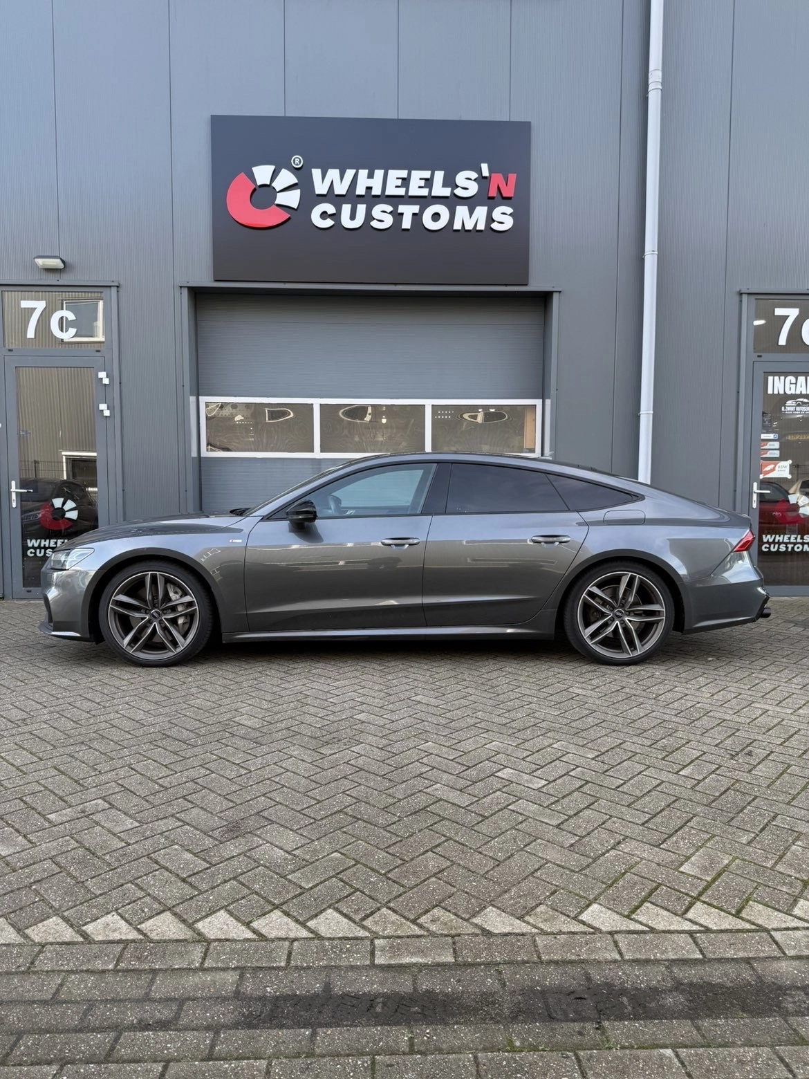 Deze Audi A7 4K8 S-Line is voorzien van een nieuwe maxton diffuser