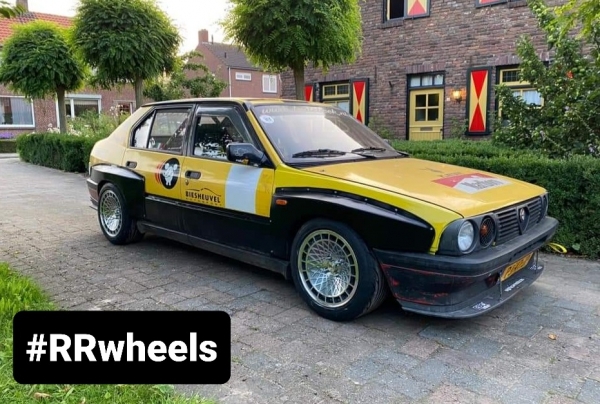 Alfa romeo 33 - 15 inch Stuttgart ST7 Gun Metal Machined Face - 4x100