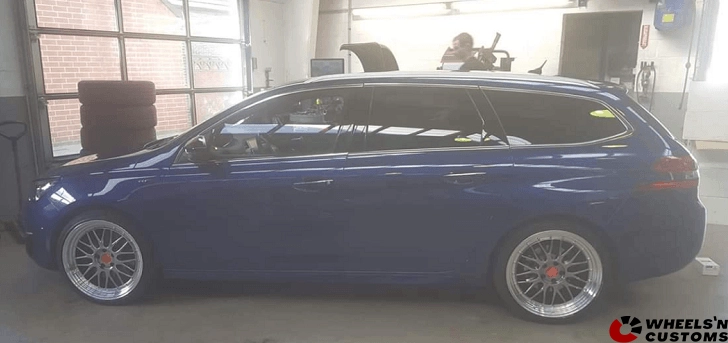 Peugeot 308 SW - 19 inch Exclusive concepts - 5x 08 8.5J ET40
