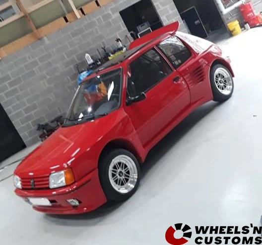 Peugeot 205 GTI - Japan Racing JR31