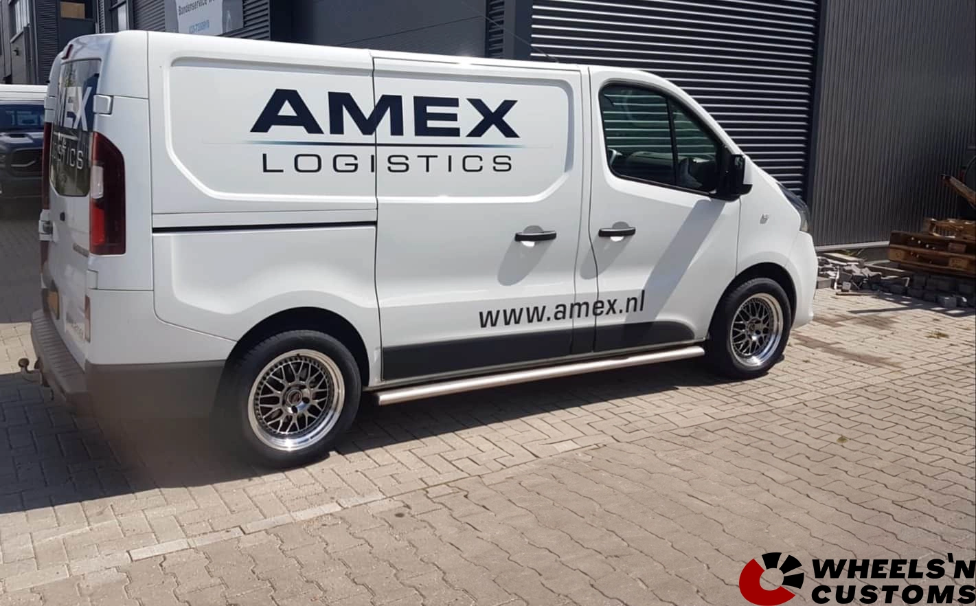 Renault Trafic - 17 inch DZ Racing - 5x114,3 7.5J ET38