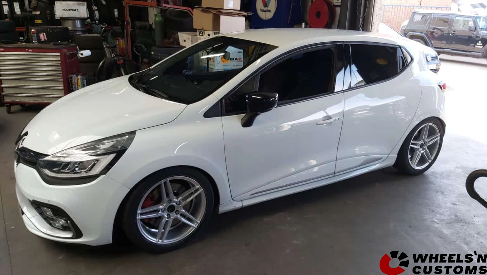 Renault Clio RS - 17 inch ADV 5.0 - 5x114,3 7.5J ET42