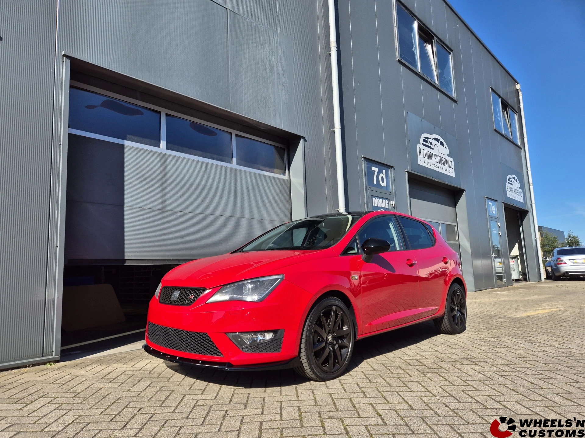 Seat Ibiza FR voorzien van Maxton Design Bumperlip
