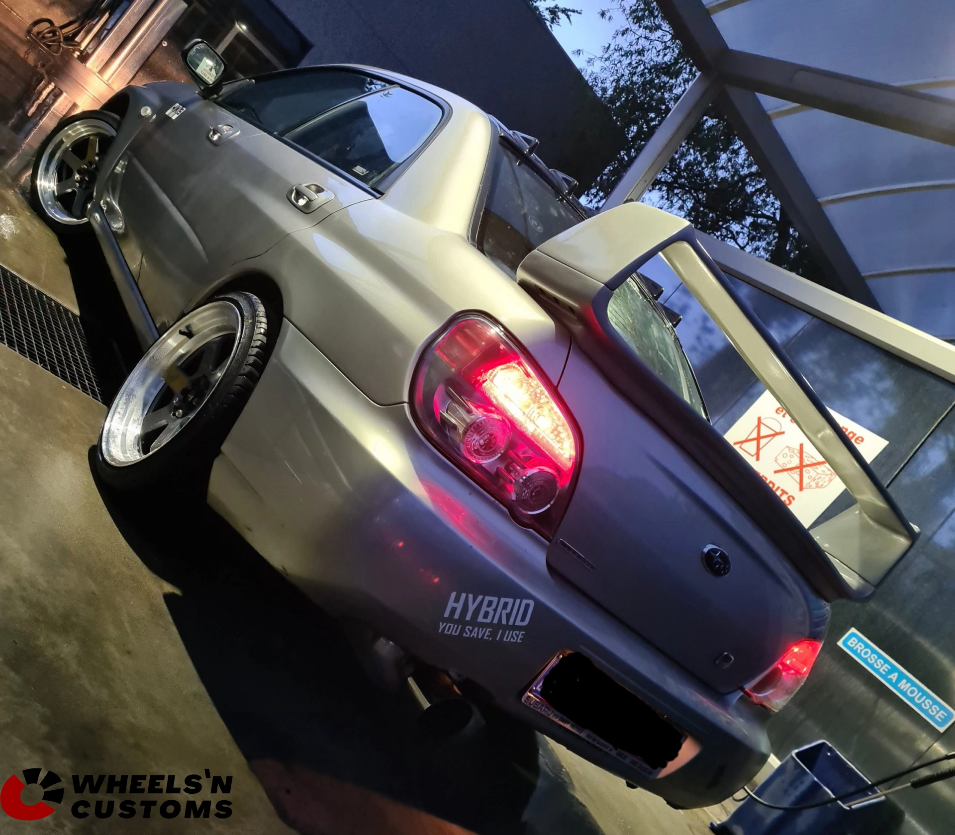 Subaru Impreza WRX - 17 inch Japan Racing model JR12 - 8J ET33 + 9J ET25