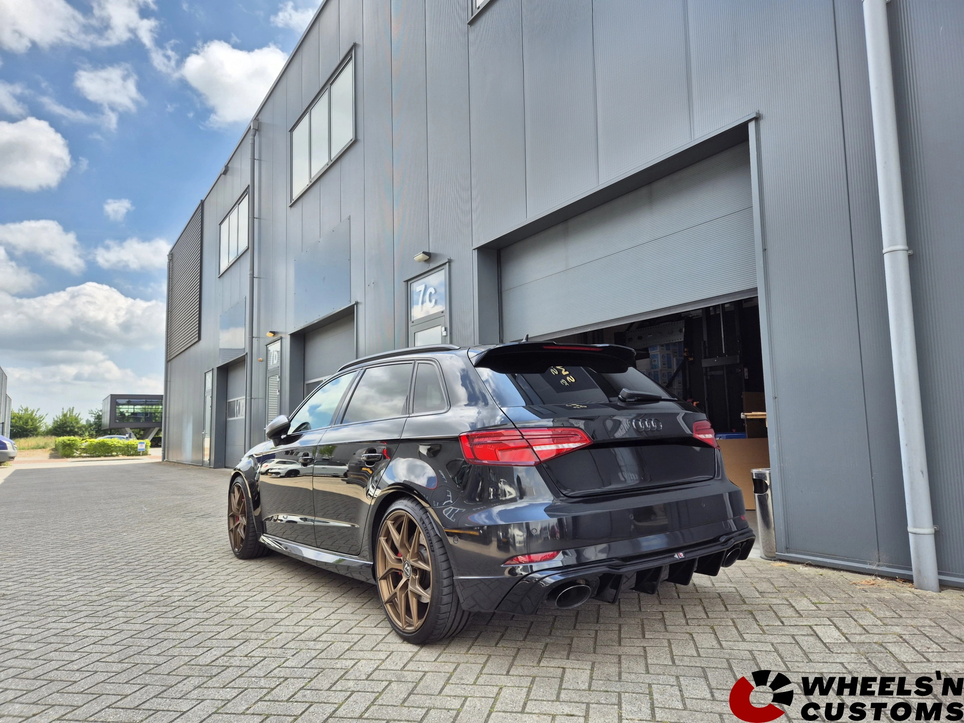 Audi RS3 8V Sportback -19 inch Motec Ultimate mat bronze - 8.5J ET45.