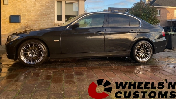 BMW E90 - 18 inch JNC - JNC033 Black Chrome - 5x120 8.5 + 9.5J ET35.