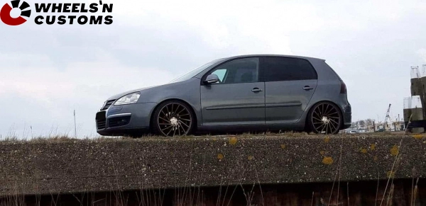 Volkswagen Golf 5 - 19 inch Riviera wheels - 5x112 8.5J ET40